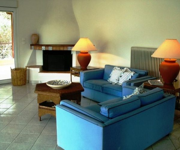 hellenic-realty-projects-beachgetaway-PIL004-lounge2