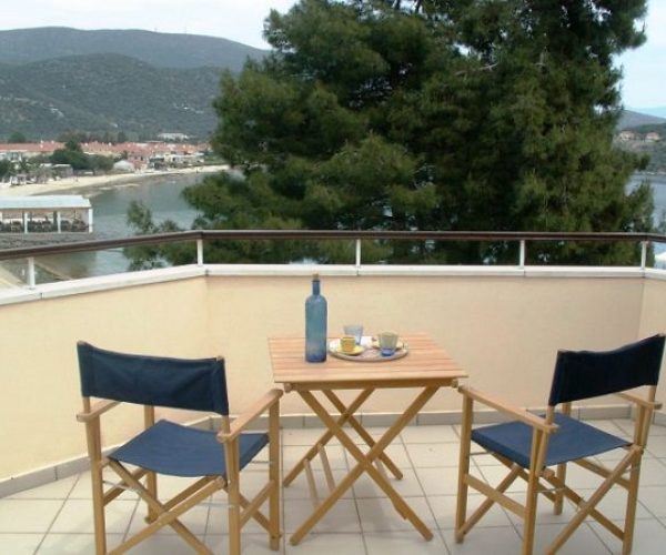 hellenic-realty-projects-beachgetaway-PIL004-terrace